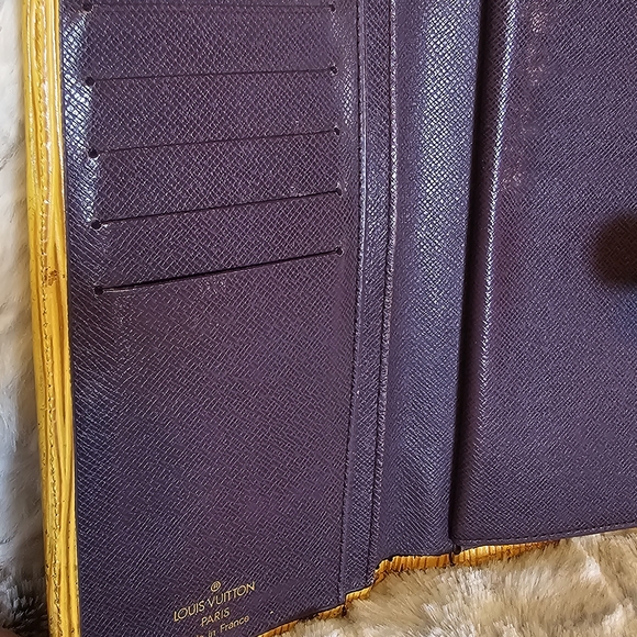 Louis Vuitton Epi Viennois Continental Bifold Wallet - Picture 8 of 16